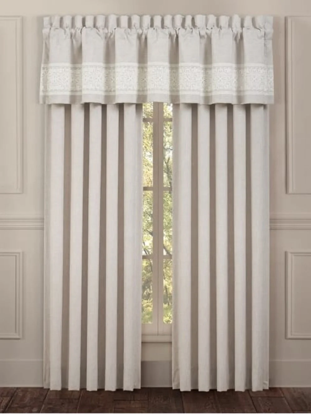 J. Queen New York Lauralynn Window Straight Valance sz 88”x18.25”